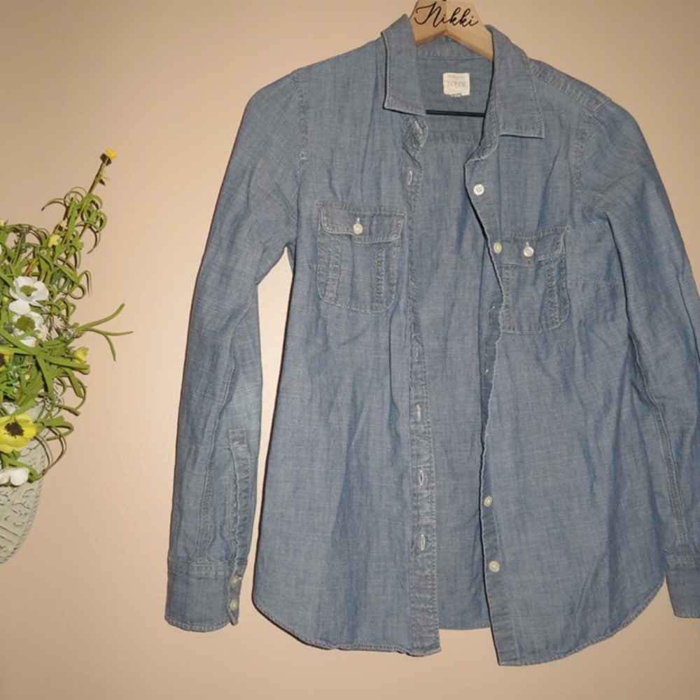 *PRICE DROP!!* J. Crew button-down sz. XS ✨